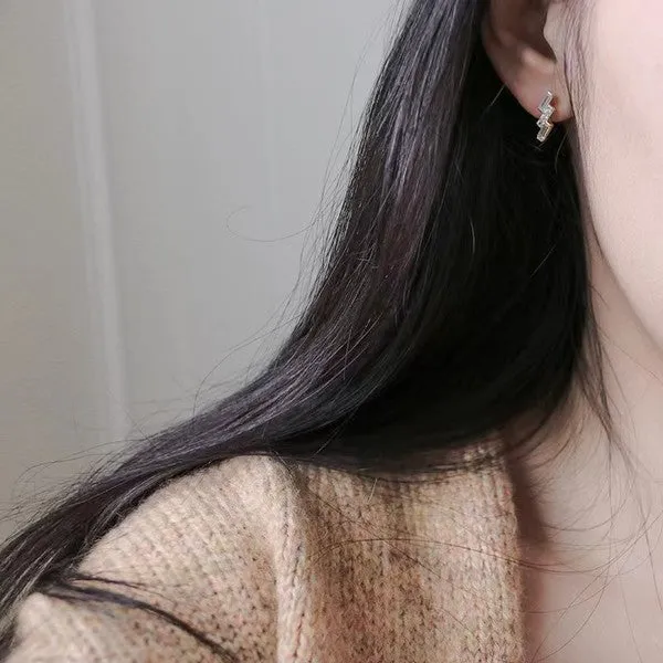 14K Gold Exquisite Lightning Earring