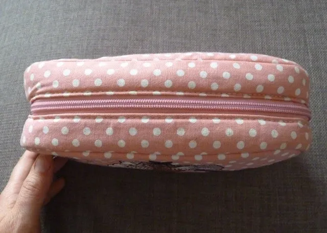 A Knitted Web cosmetic bag