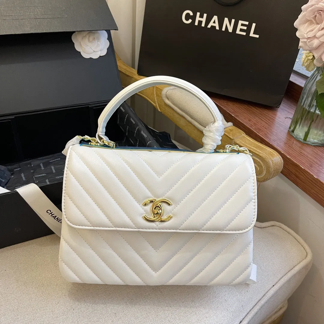 CC631 Flap Bag with Top Handle / 6.6 × 9.8 × 3.9 in