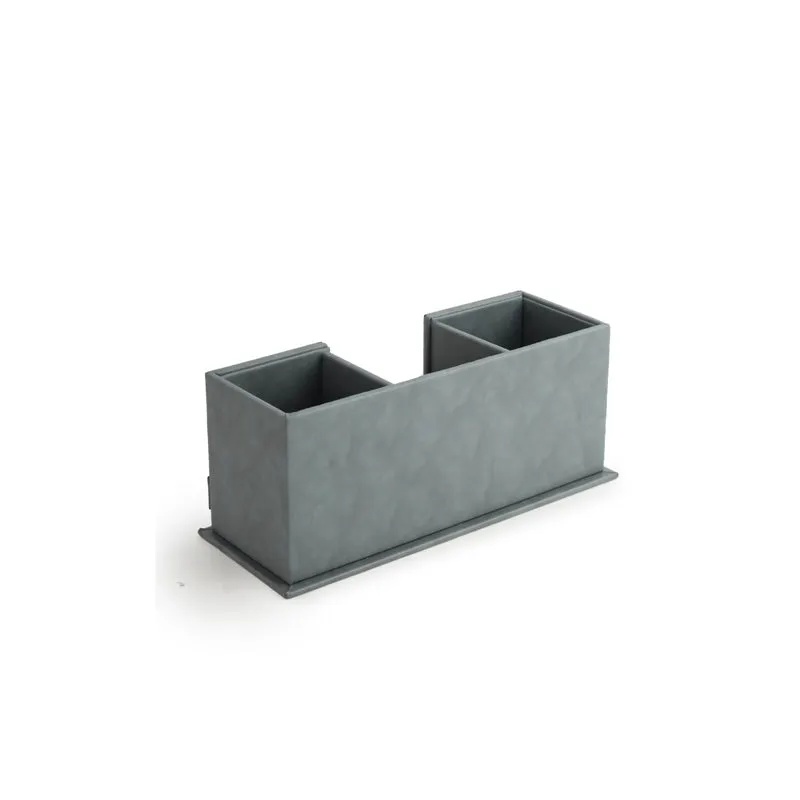 Clasped Remote Organiser
