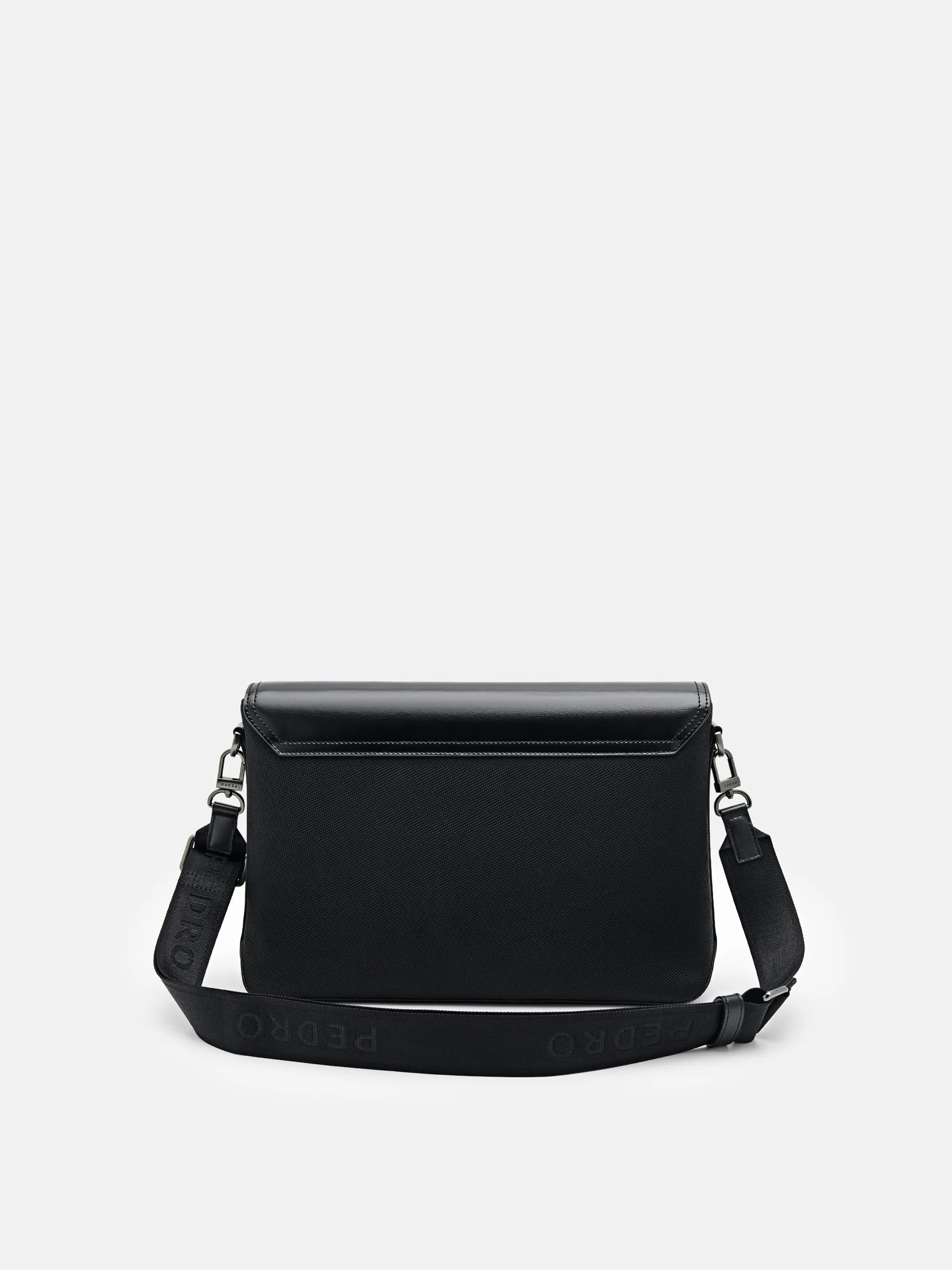Elliott Messenger Bag