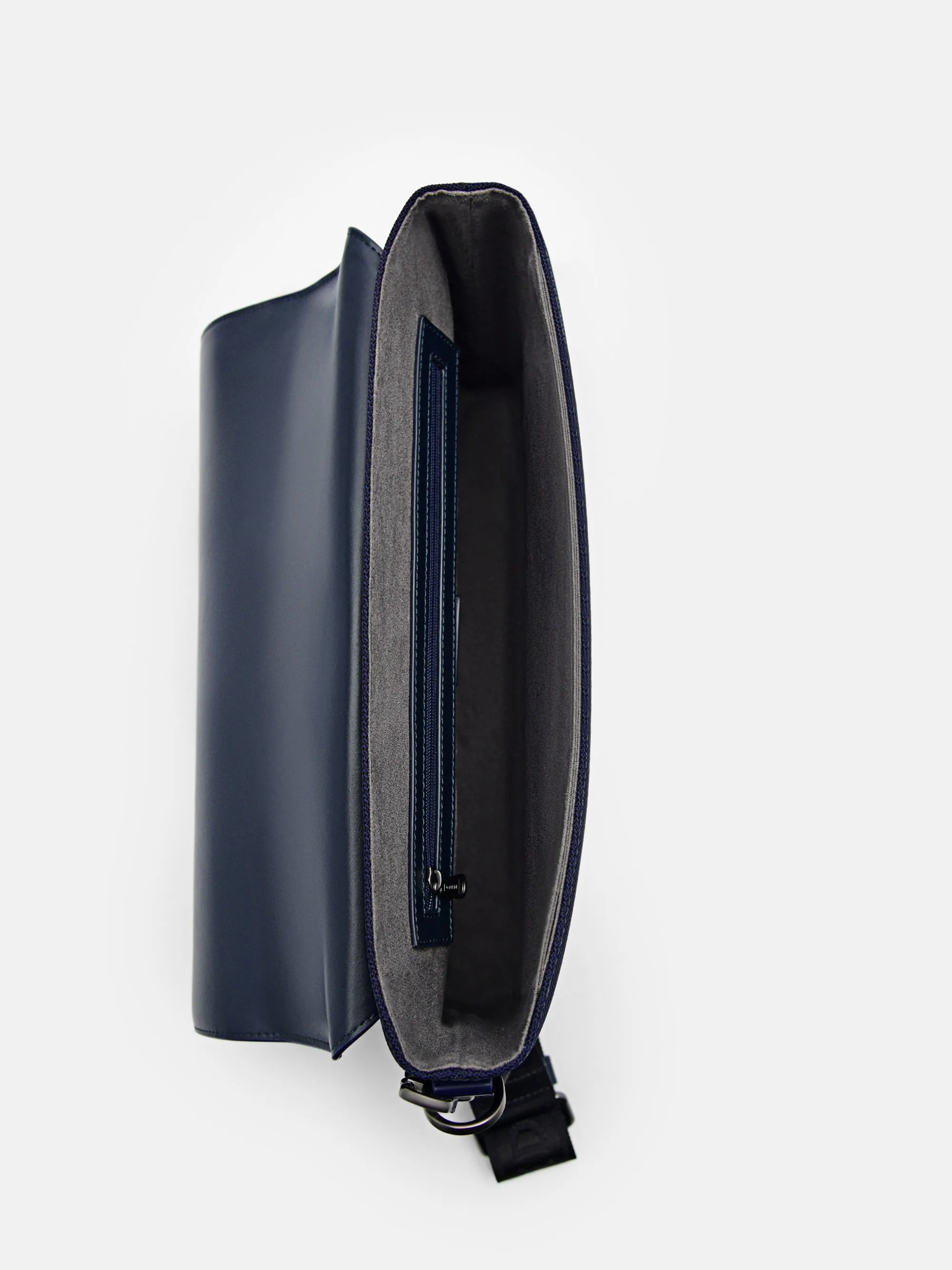 Elliott Messenger Bag