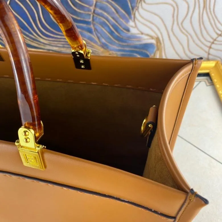 EN   Designer bags by Fendi 034