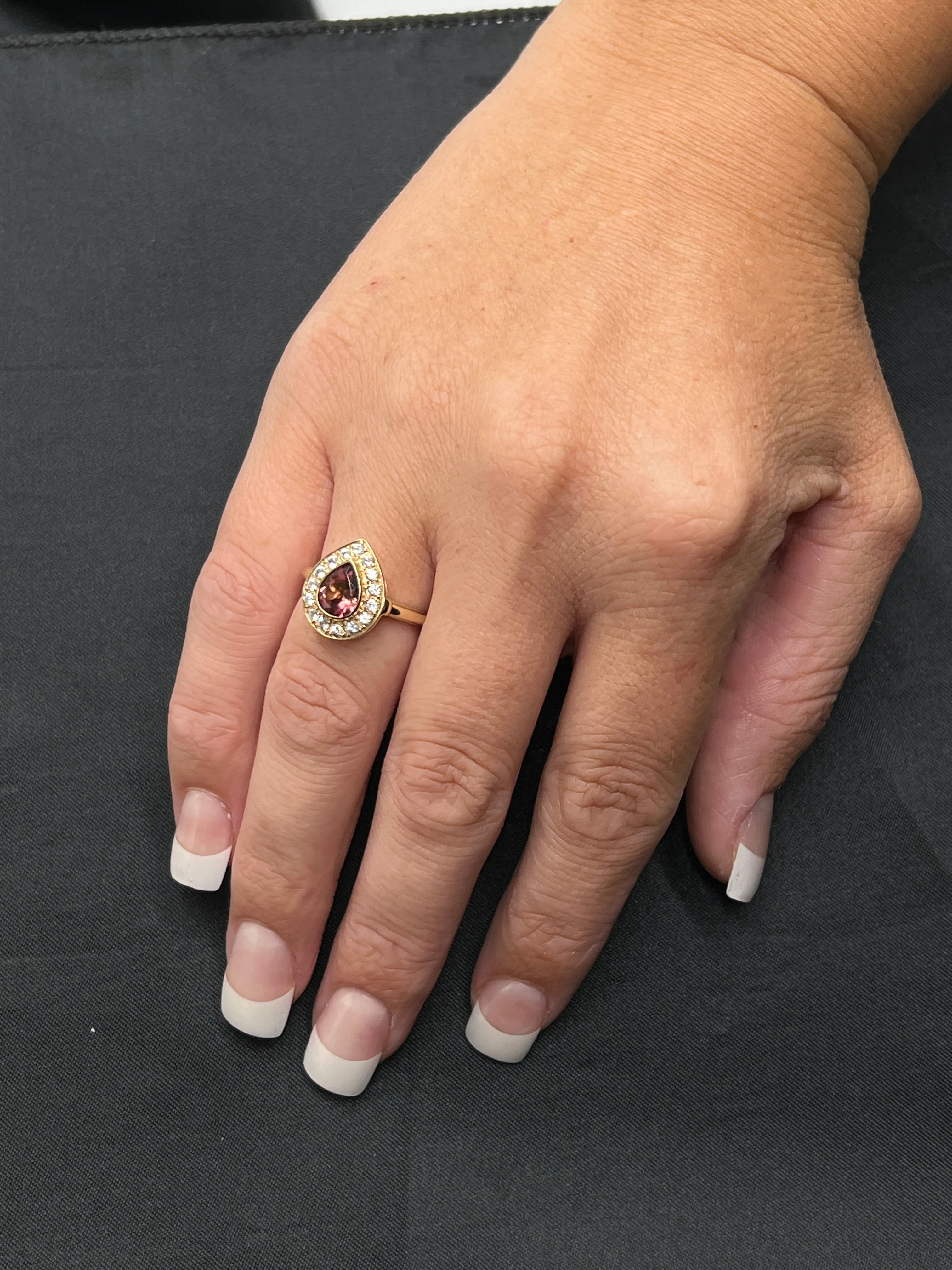 Exquisite 9ct Yellow Gold Tourmaline & Cubic Zirconia Cluster Ring