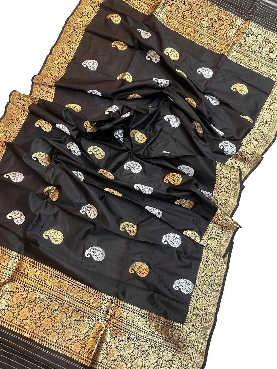 Exquisite Black Banarasi Silk Dupatta with Kadwa Boota