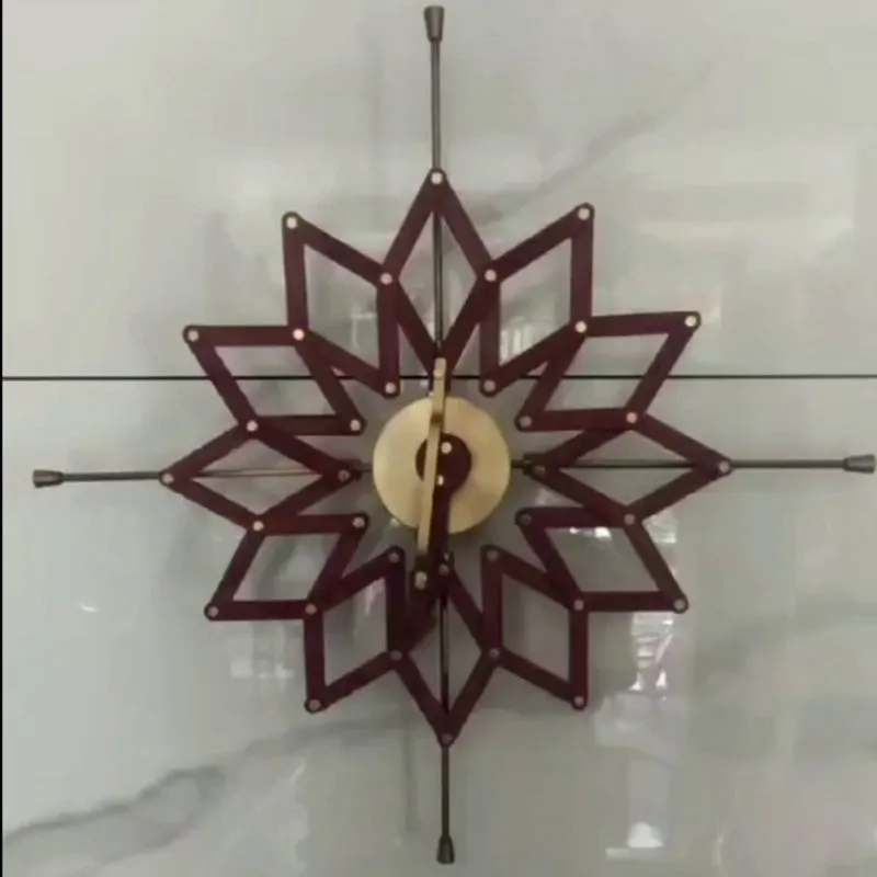 Exquisite Design Of Irregular Dynamic Clock