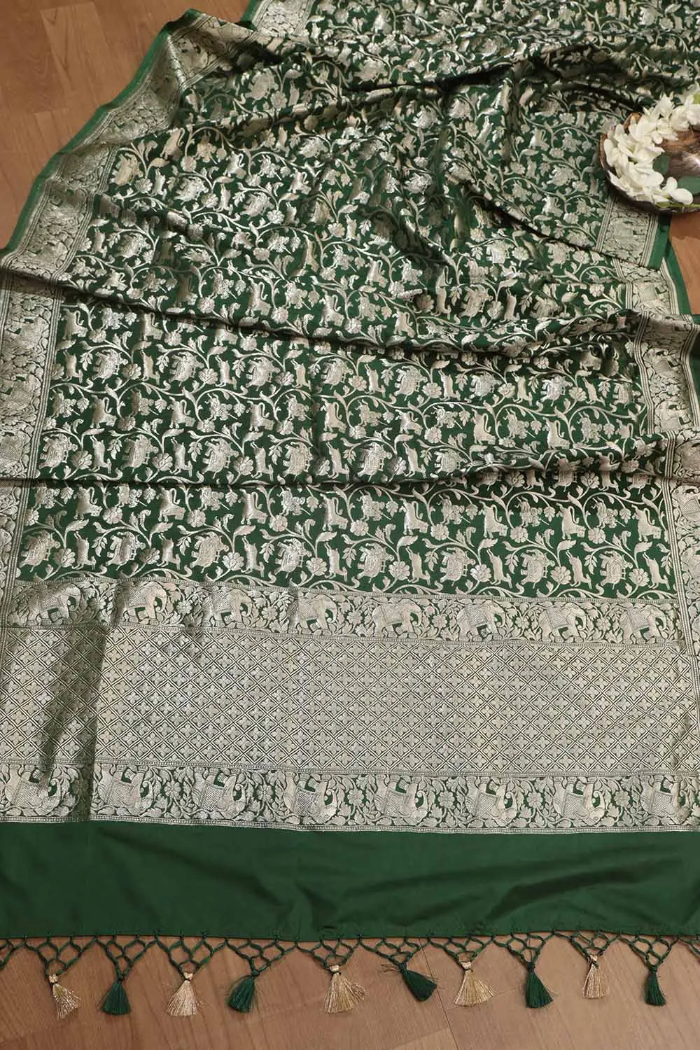 Exquisite Green Banarasi Silk Dupatta with Shikargah Design