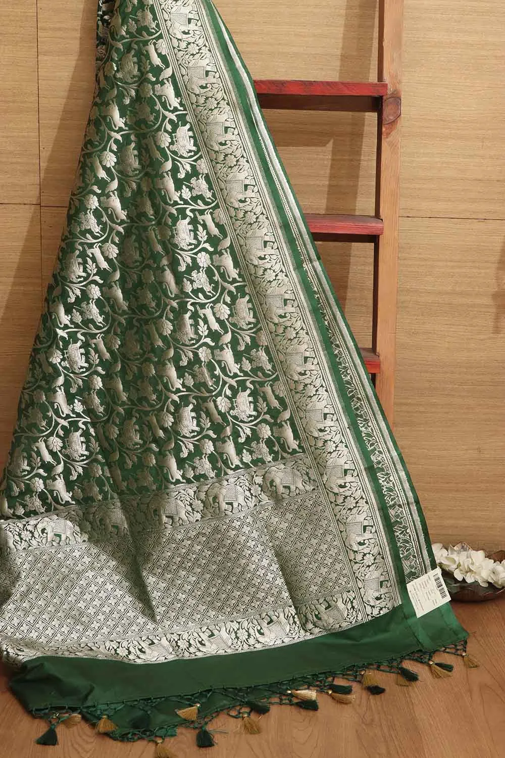 Exquisite Green Banarasi Silk Dupatta with Shikargah Design