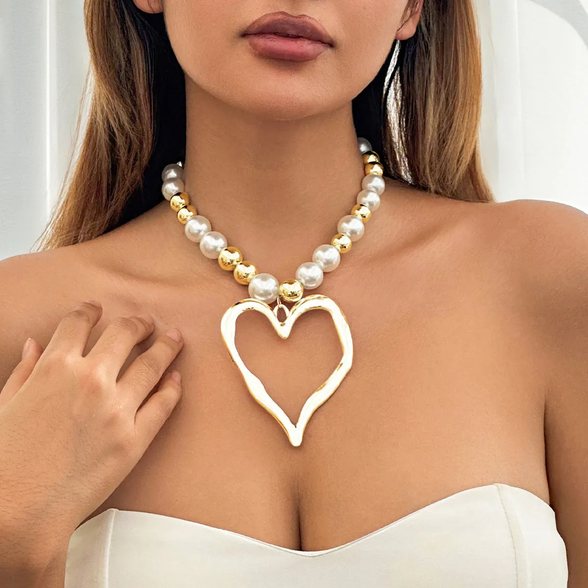 Exquisite Lava Love Pendant Necklace with Imitation Pearls