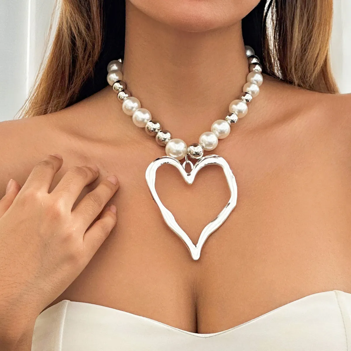 Exquisite Lava Love Pendant Necklace with Imitation Pearls