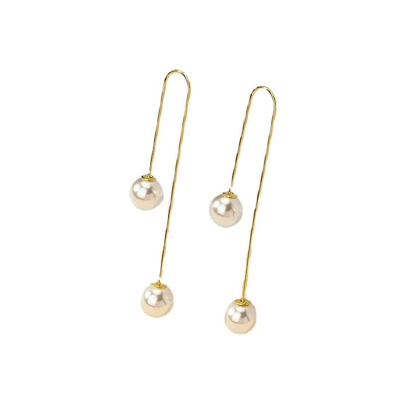 Exquisite Pearl Earrings with a Touch of Sophistication