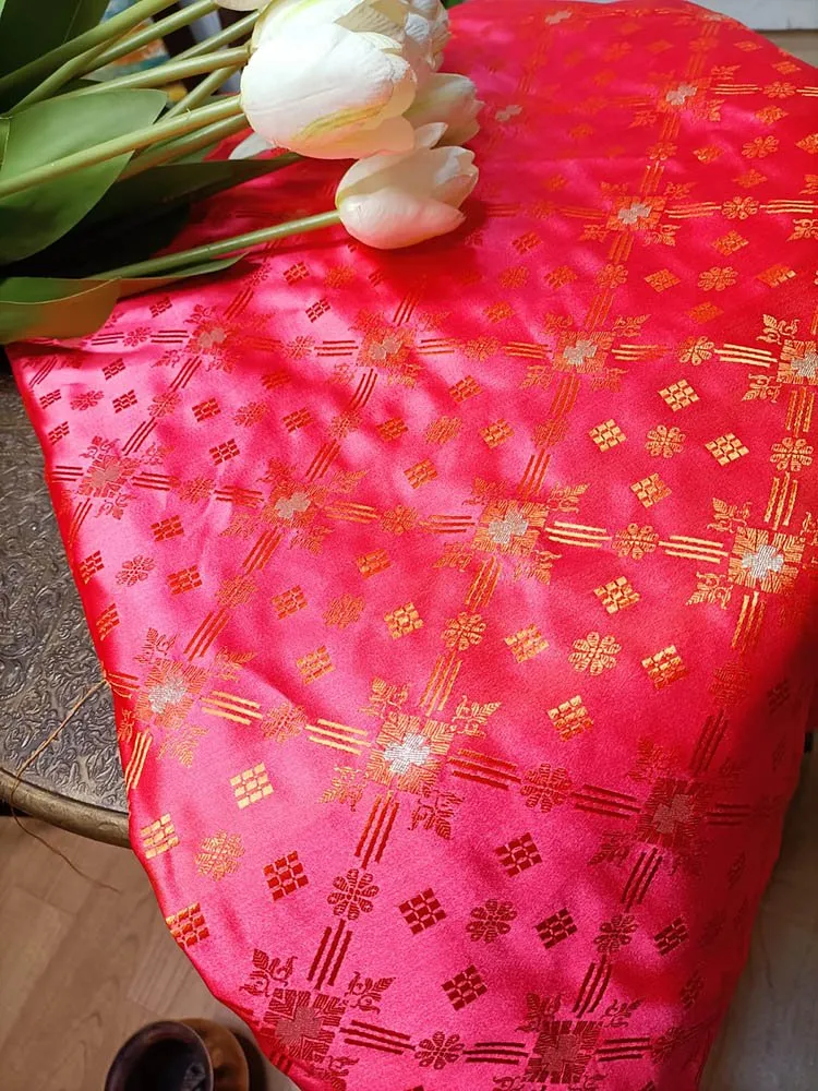 Exquisite Pink Banarasi Silk Tanchui Fabric - 5 Meters