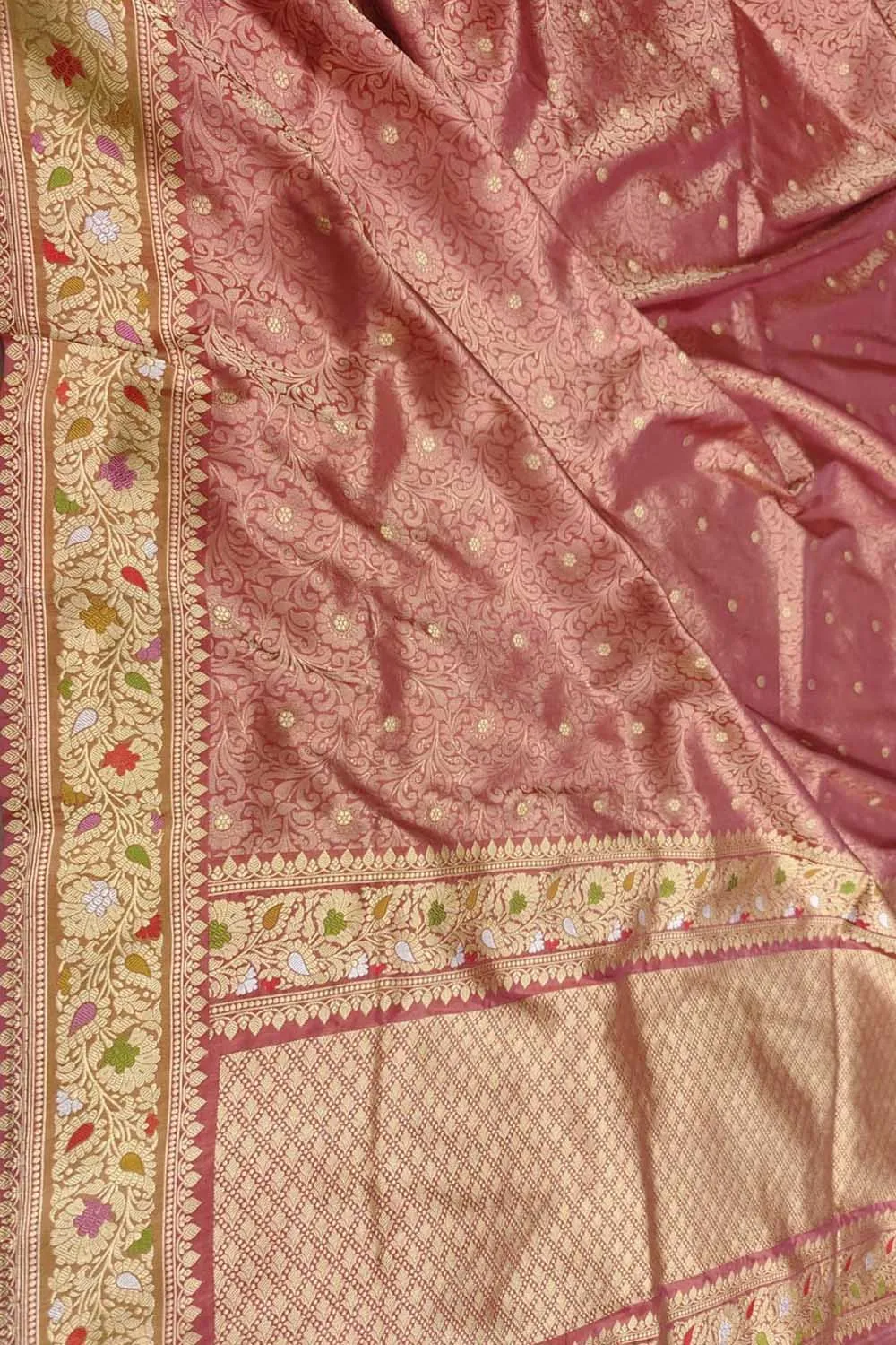 Exquisite Red Banarasi Handloom Silk Saree