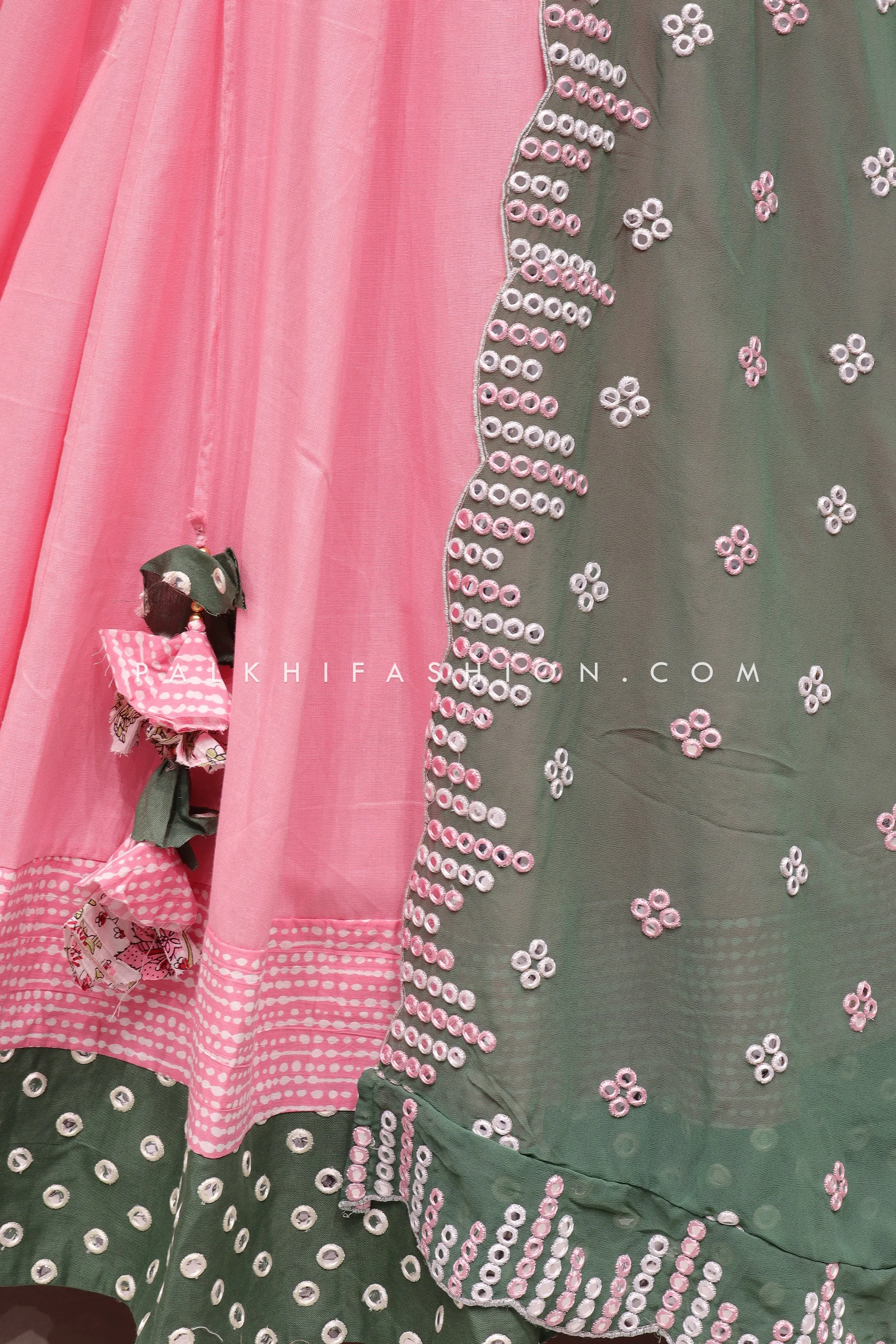 Exquisite White/Pink Navratri Chaniya Choli Attractive Blouse