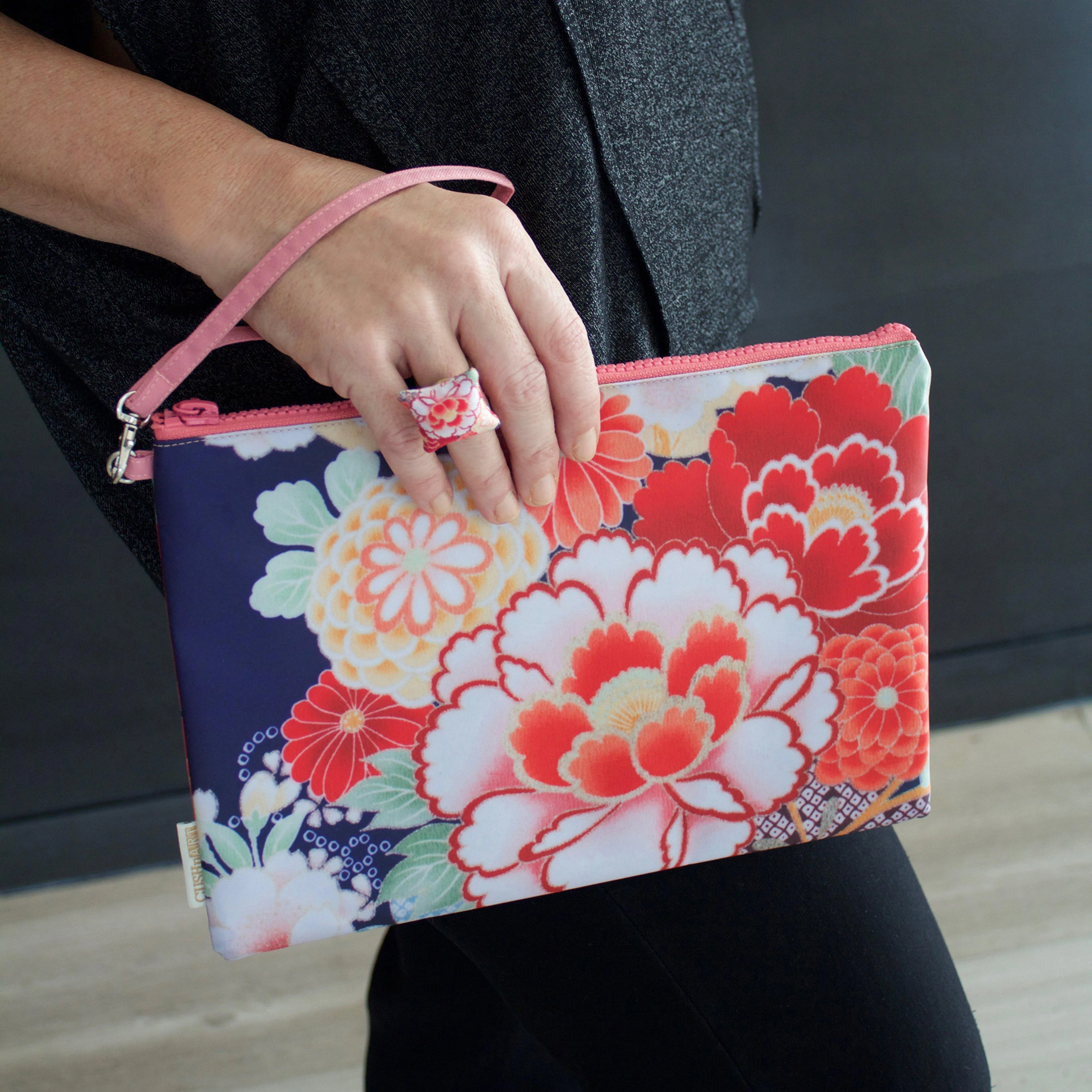 Kimono Water Resistant Clutch