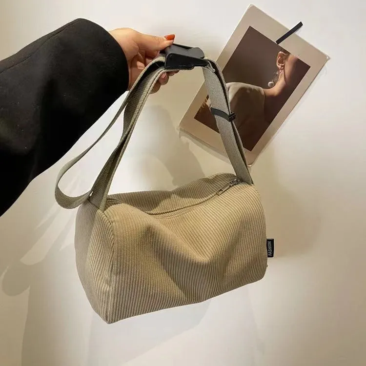 Large capacity canvas travel bag