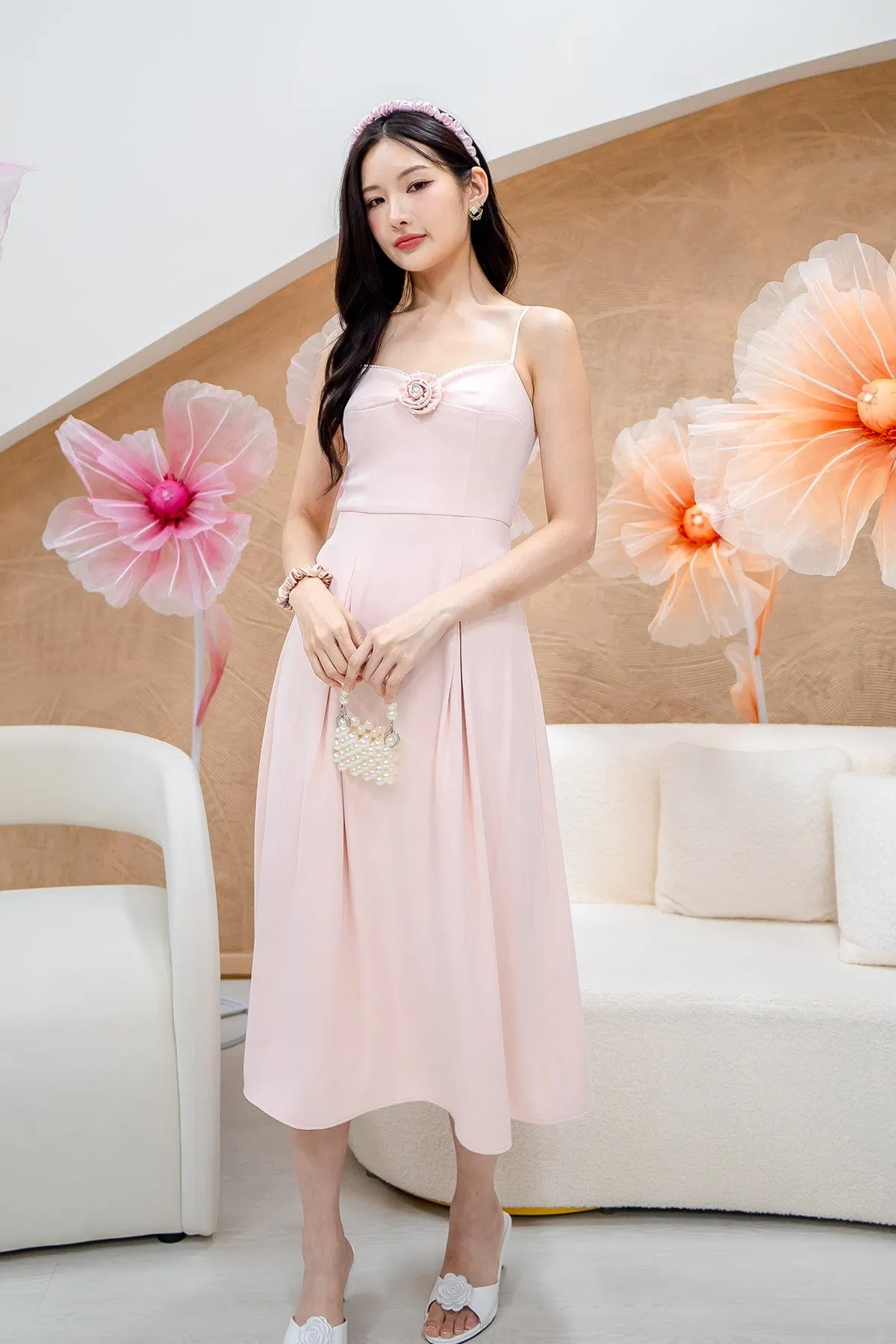 LAURELL EXQUISITE PEARL MAXI DRESS IN LIGHT PINK