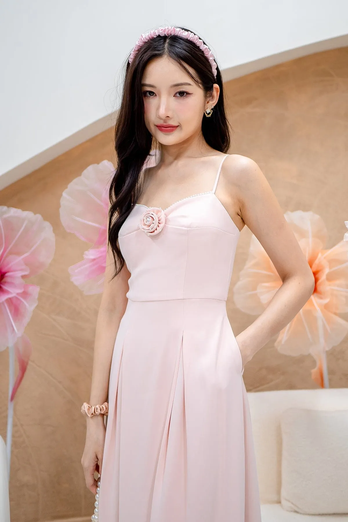LAURELL EXQUISITE PEARL MAXI DRESS IN LIGHT PINK