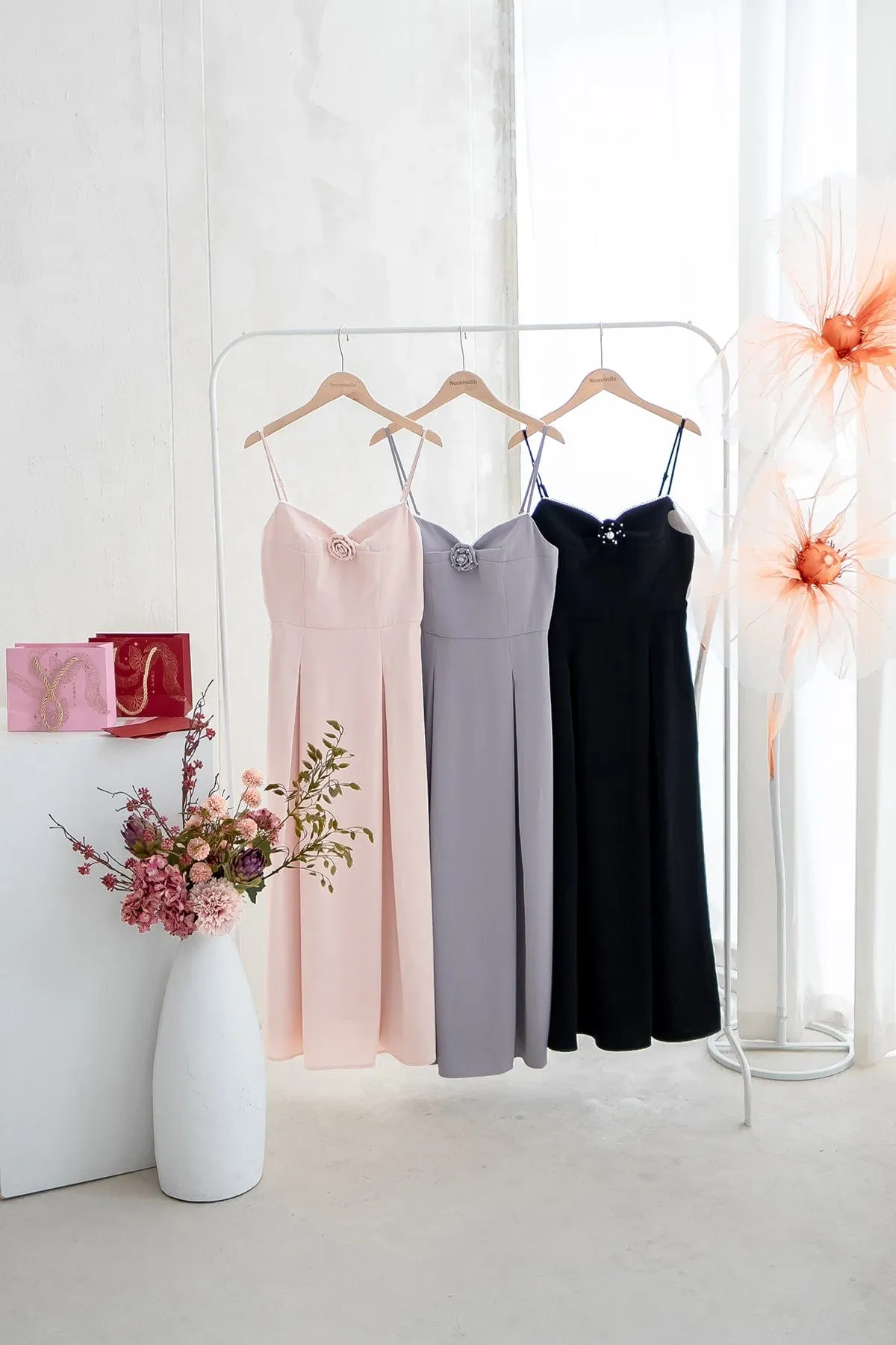 LAURELL EXQUISITE PEARL MAXI DRESS IN LIGHT PINK