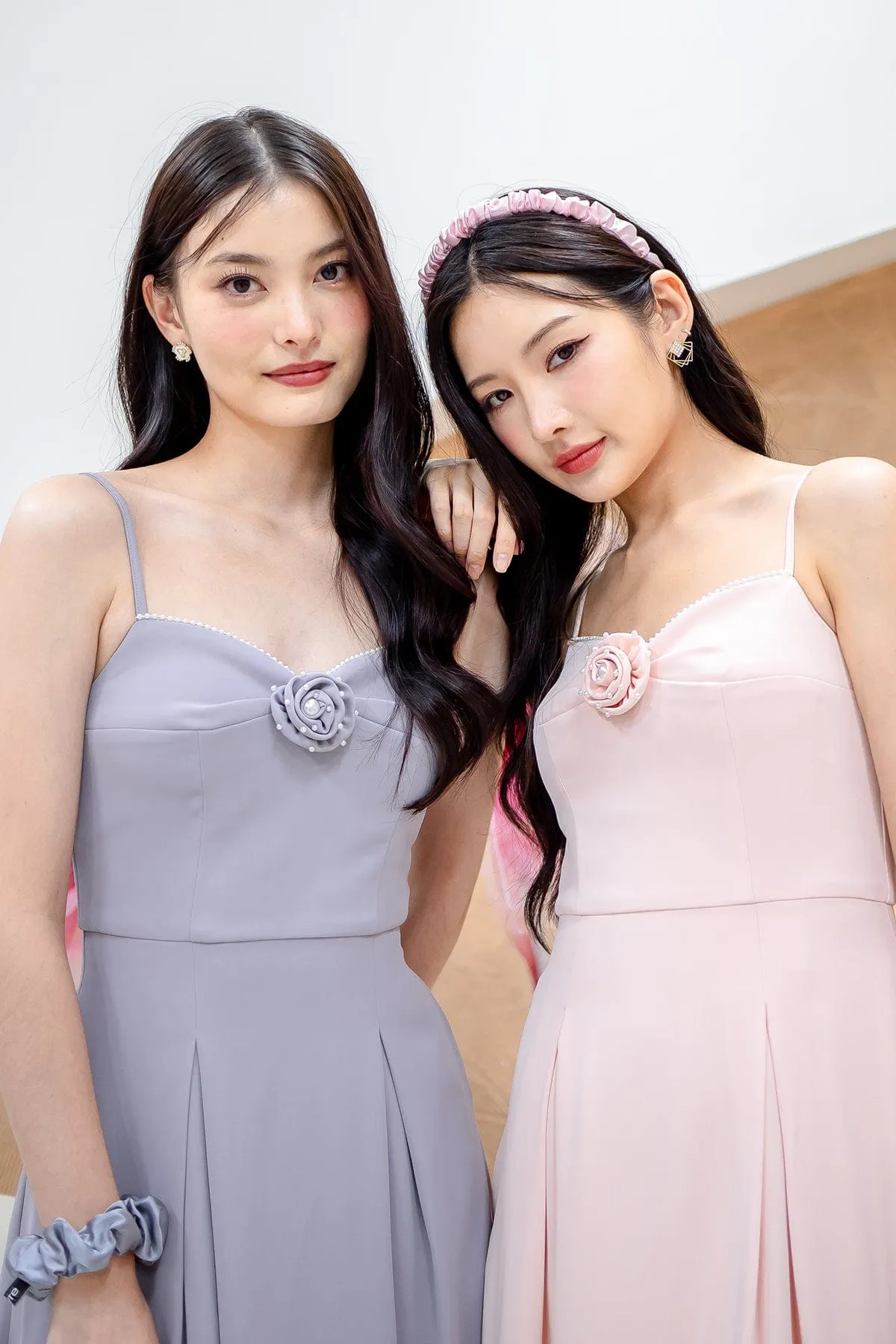 LAURELL EXQUISITE PEARL MAXI DRESS IN LIGHT PINK