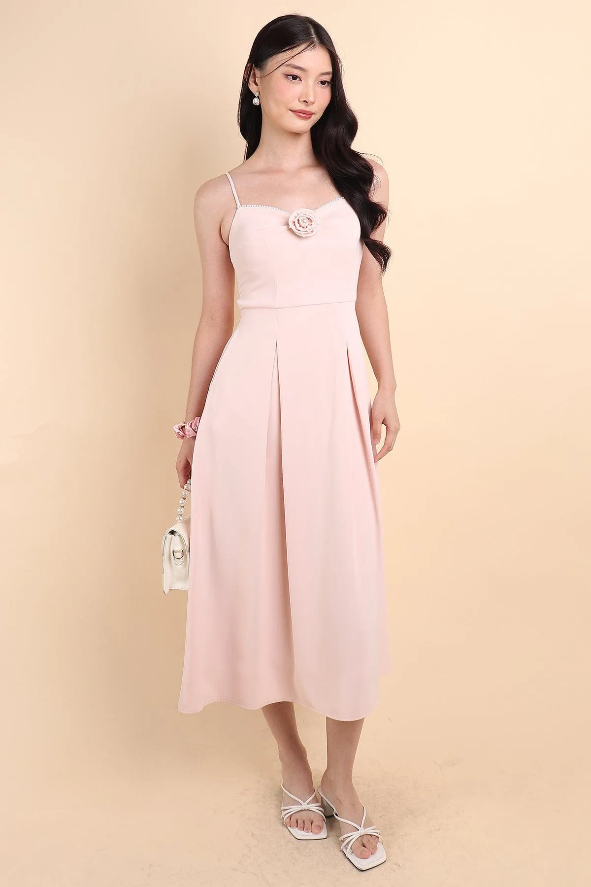LAURELL EXQUISITE PEARL MAXI DRESS IN LIGHT PINK