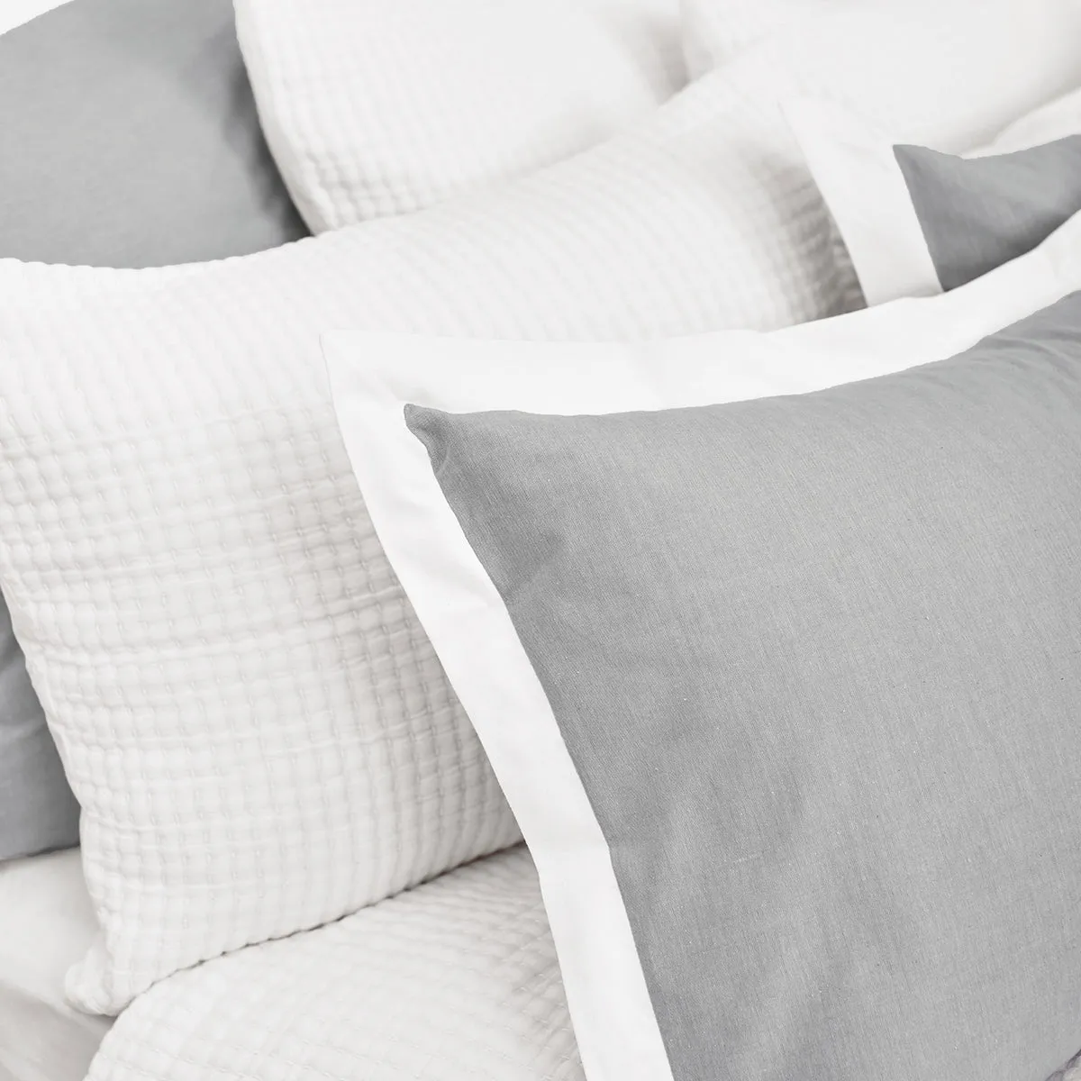 Lida Standard Sham