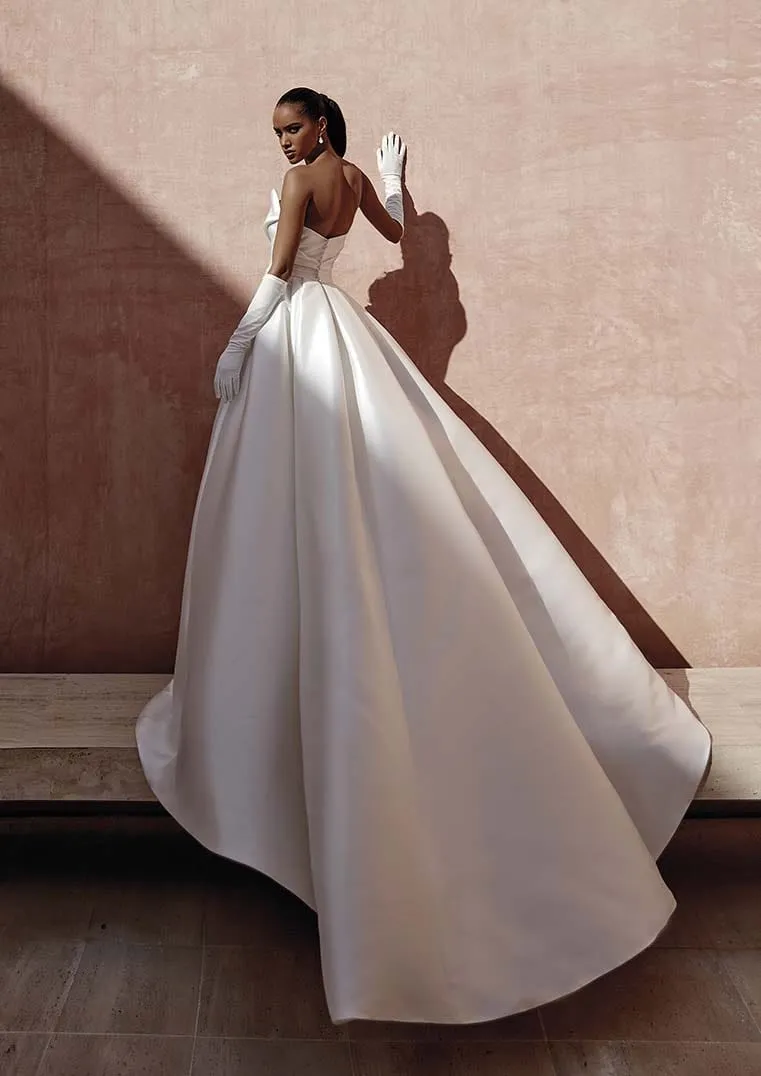 Pronovias: Landon (Clearance)