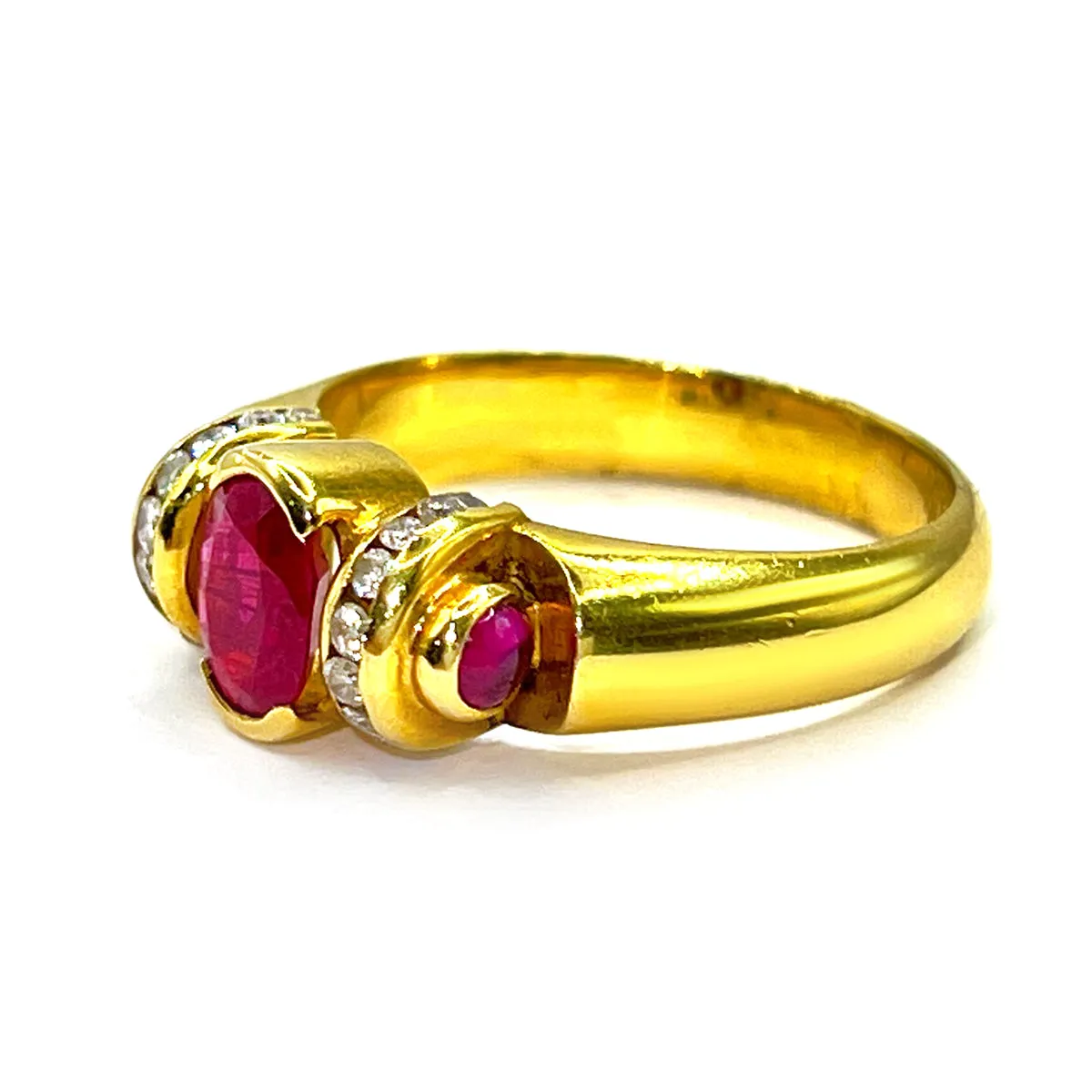 Ruby & Diamond Cluster Ring | Pre-Loved | 18K Yellow Gold