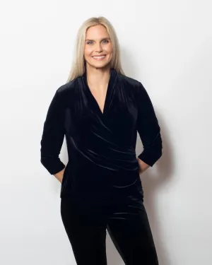 Snoskins 11639-24 Plush Velvet Wrap Top
