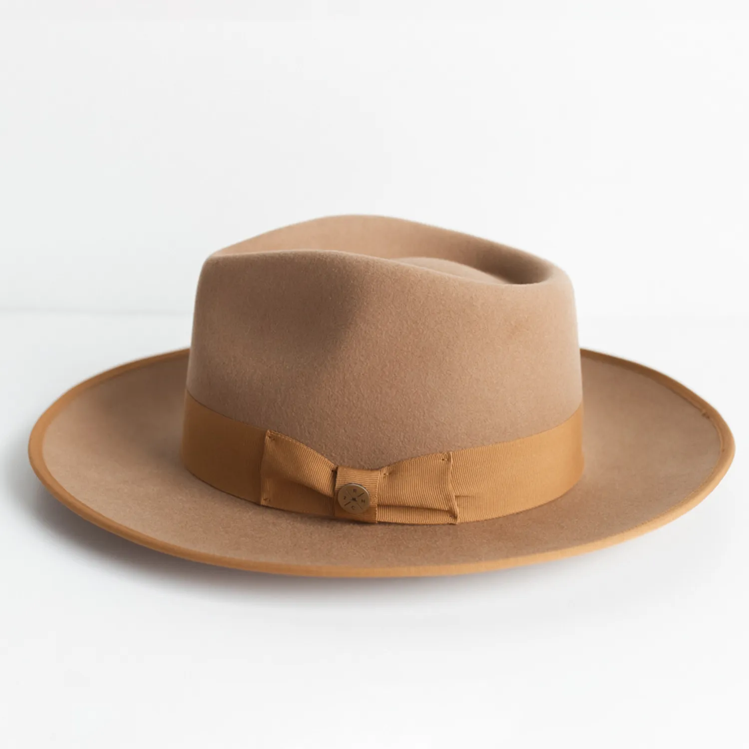 Vintage Vogue Exquisite Emblem Felt Fedora