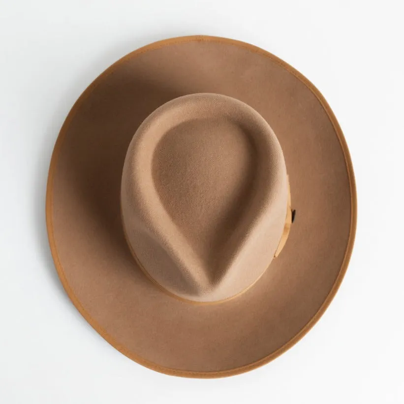 Vintage Vogue Exquisite Emblem Felt Fedora