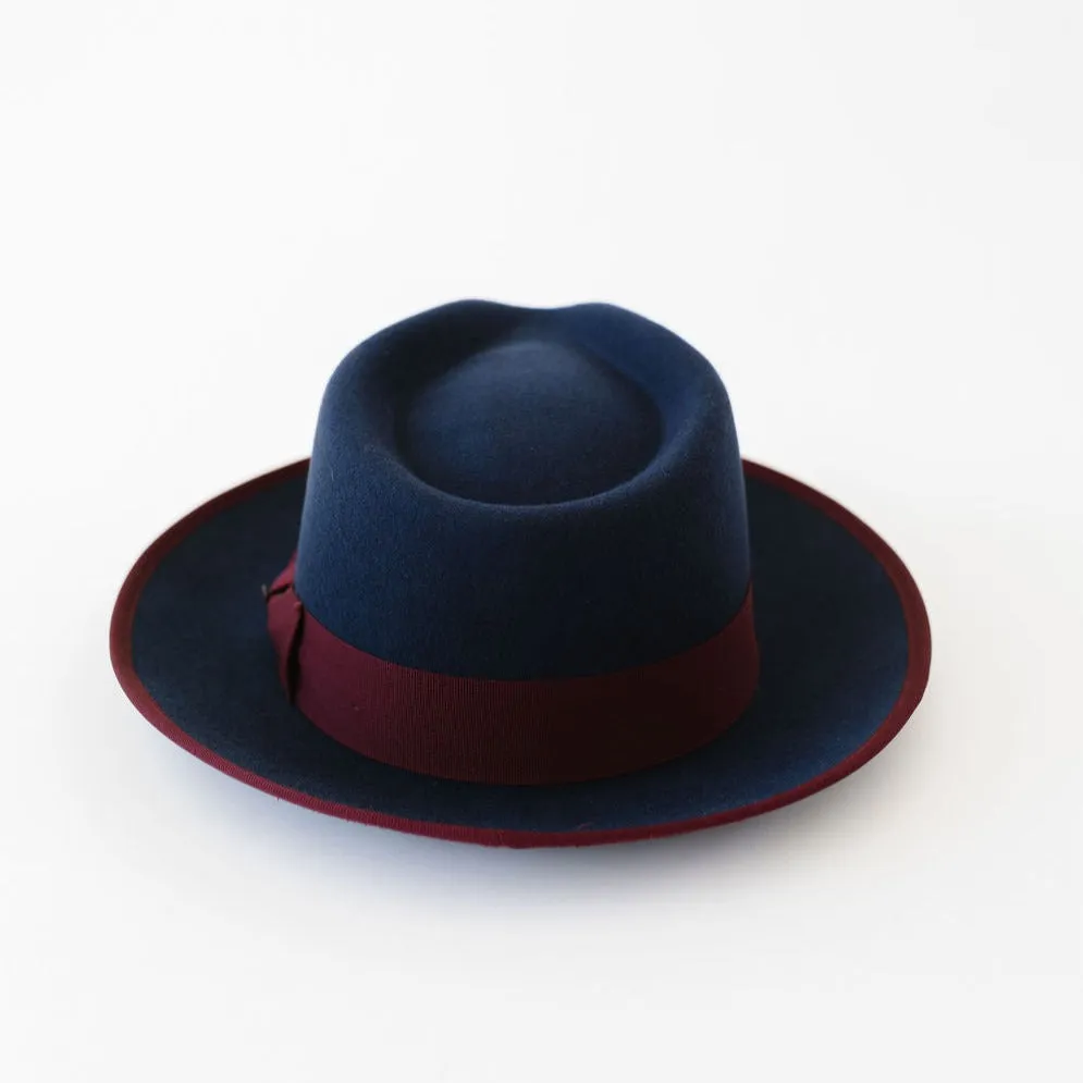 Vintage Vogue Exquisite Emblem Felt Fedora