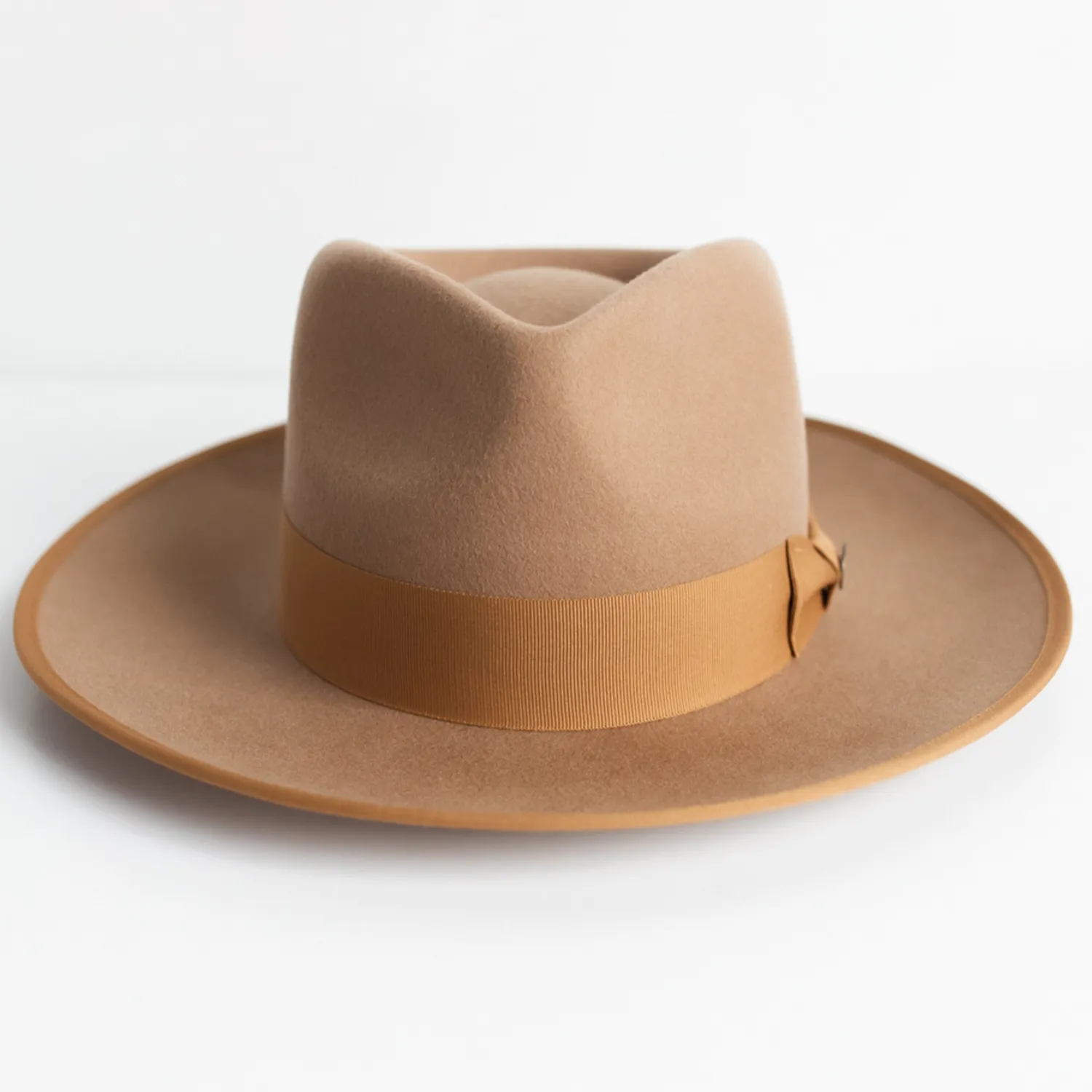 Vintage Vogue Exquisite Emblem Felt Fedora