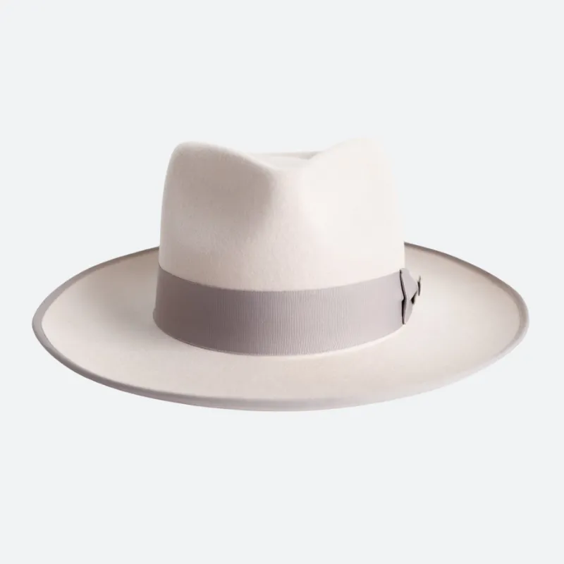 Vintage Vogue Exquisite Emblem Felt Fedora
