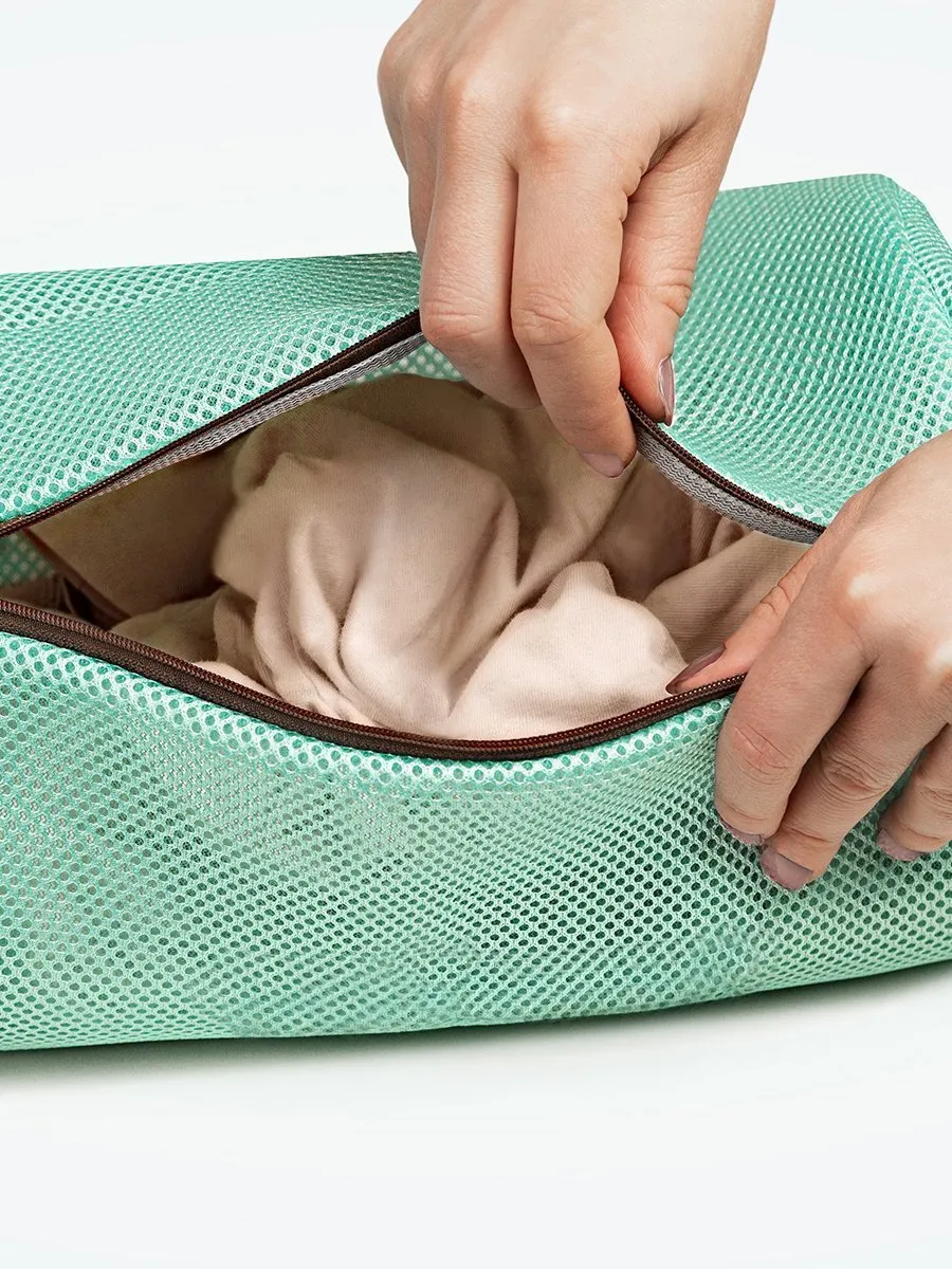 Your FREE Fresh Mint Wash Bag